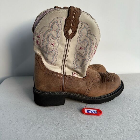 Justin Gypsy  7,5 B Barnwood Brown Cowhide Round Toe Western Boots L9924 - Picture 1 of 7